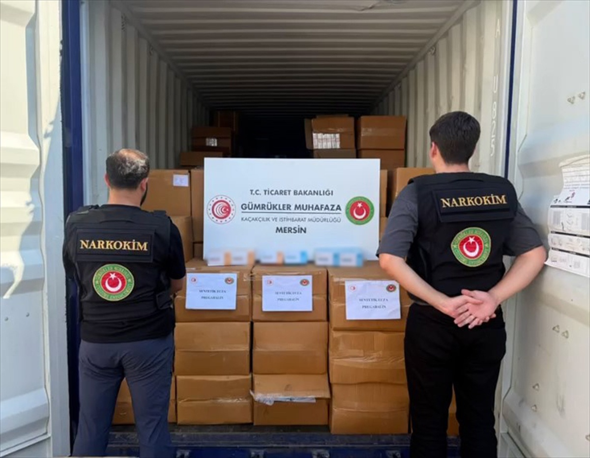 Gümrük ekipleri Mersin\'de 1 ton 716,5 kg pregabalin ele geçirdi, soruşturma sürüyor