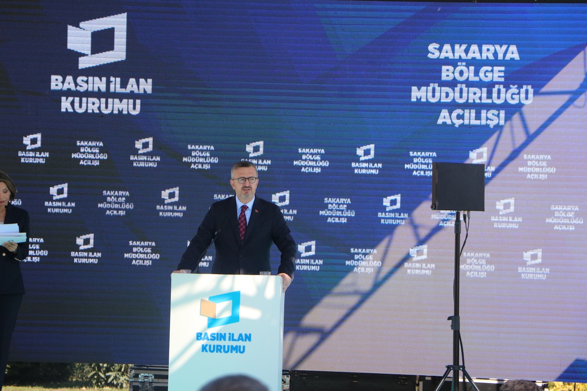 İletişim Başkanı Duran: \'Dünya beşten büyüktür\' ilkesi her geçen gün daha güçlü karşılık buluyor
