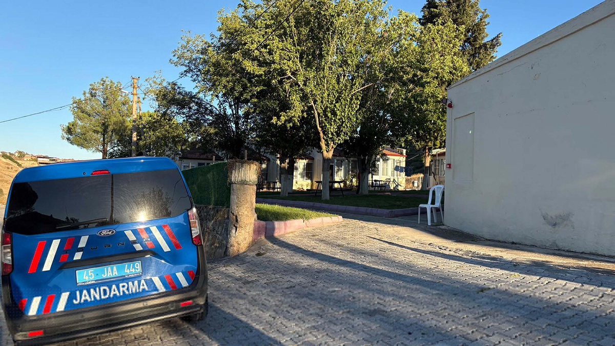 Kaplıcada kaldığı odanın havuzunda eşi tarafından ölü bulundu