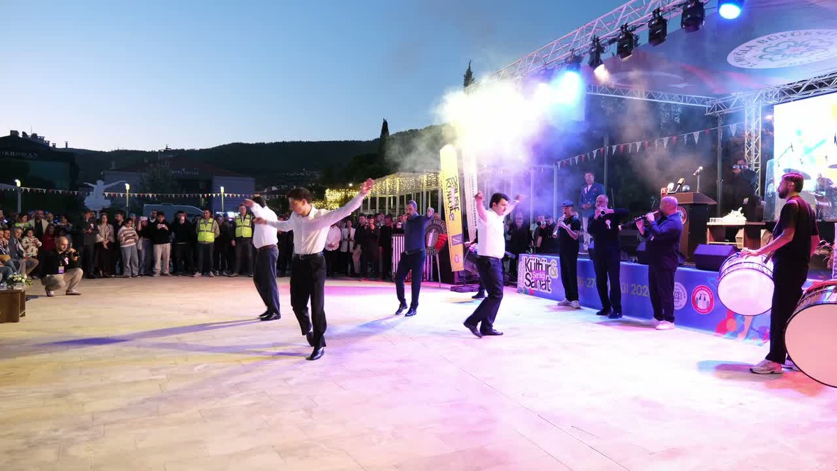 Muğla\'da 33\'üncüsü düzenlenen Kültür ve Sanat Şenliği Menteşe\'de açıldı