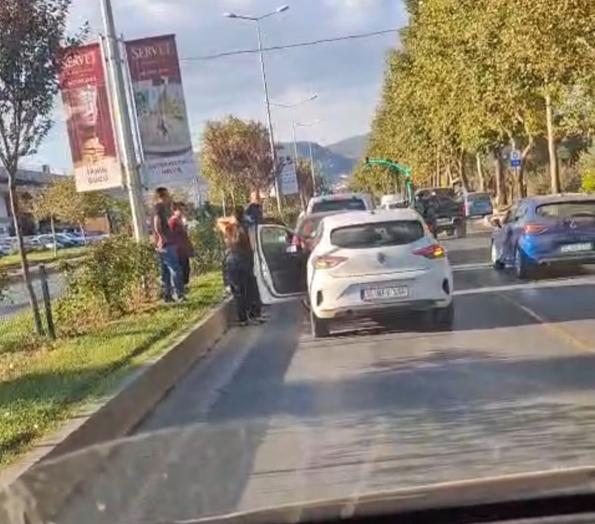 Muğla Menteşe\'de 3 araç zincirleme kazaya karıştı, can kaybı ve yaralanma olmadı