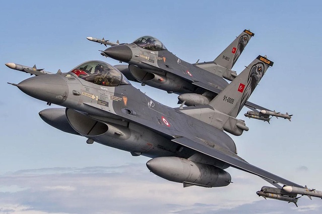 NATO alarma verdi: Türk F-16'ları Rus uçakları için peş peşe havalandı