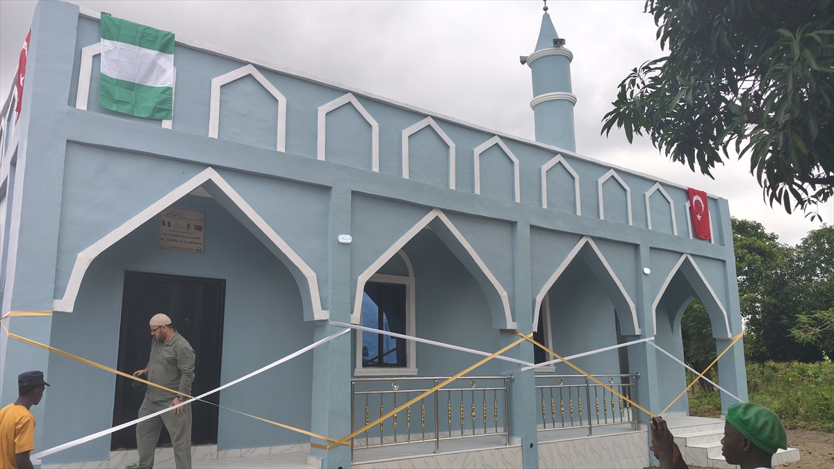 Daru\'l Erkam Vakfının Nijerya\'da açtığı Hz. Hamza Cami 40\'ıncı cami oldu