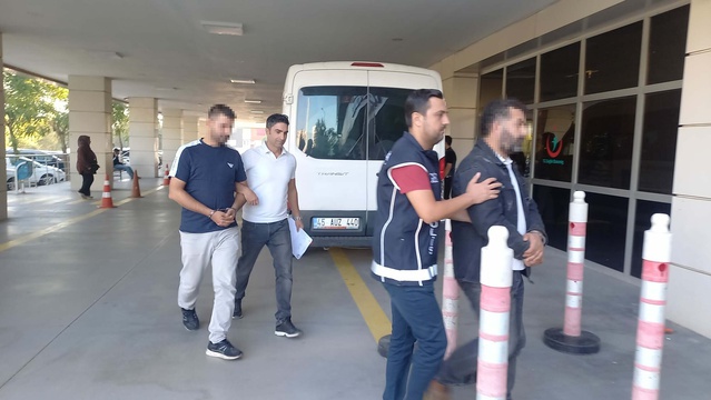 Manisa'da yabancıyı 70 bin liraya getiren 2 şüpheli Salihli'de yakalandı