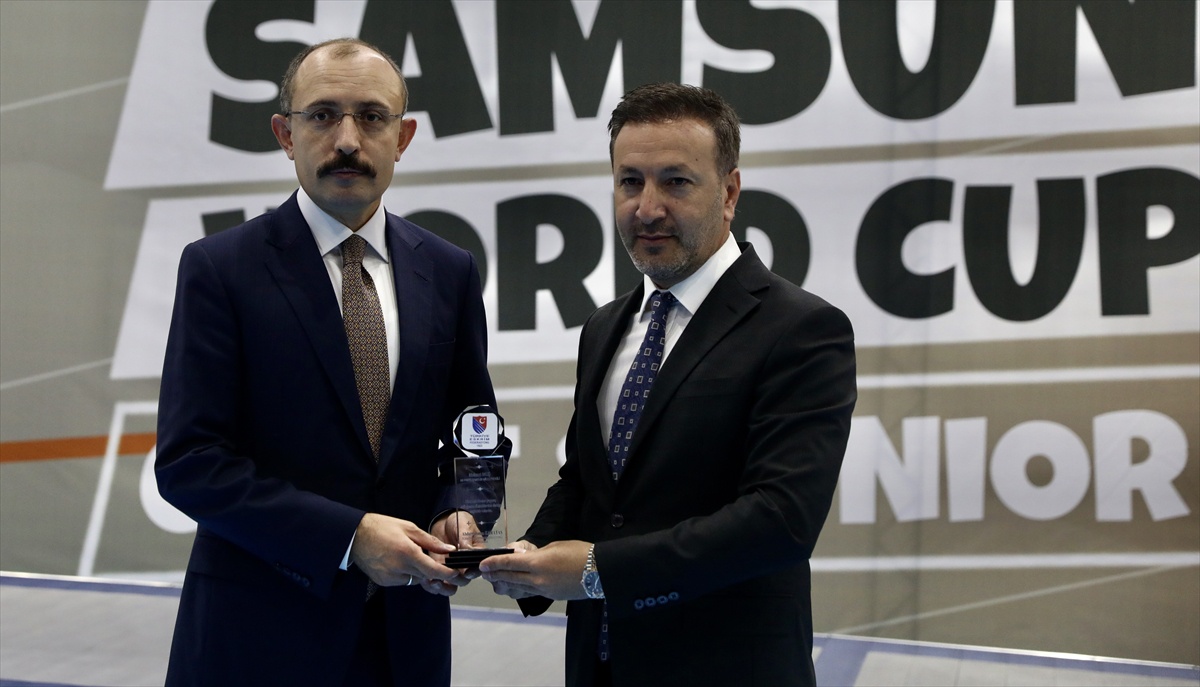 Samsun\'da flöre dünya kupası seremonisi yapıldı, 52 ülkeden 606 sporcu katıldı