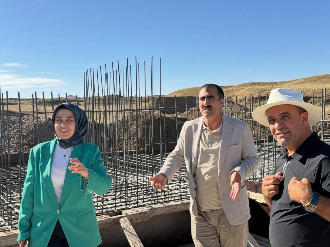 Taşlıçay Kaymakamı Kılıç ve Başkan Budak, kum ocağı ve otogar projelerini inceledi