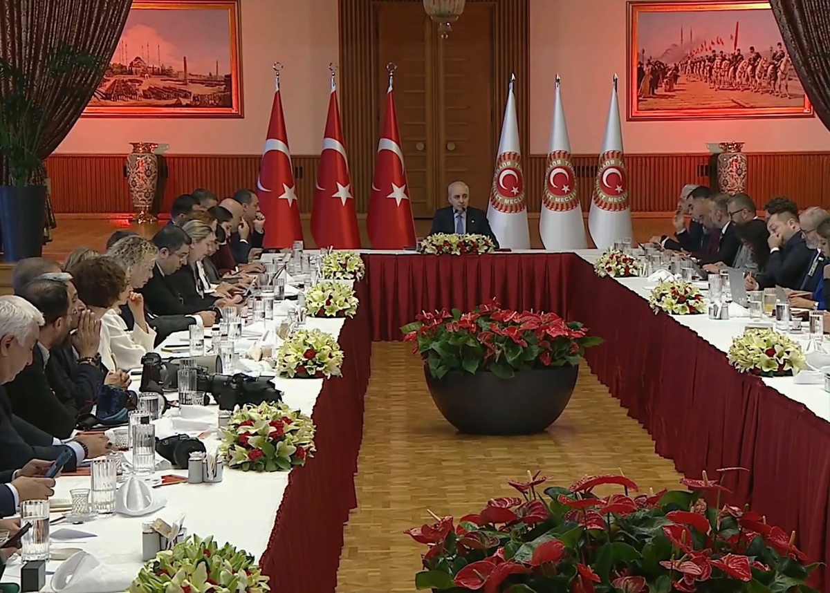 Kurtulmuş, Terörsüz Türkiye kanun teklifinin 467 oyla kabul edildiğini hatırlattı