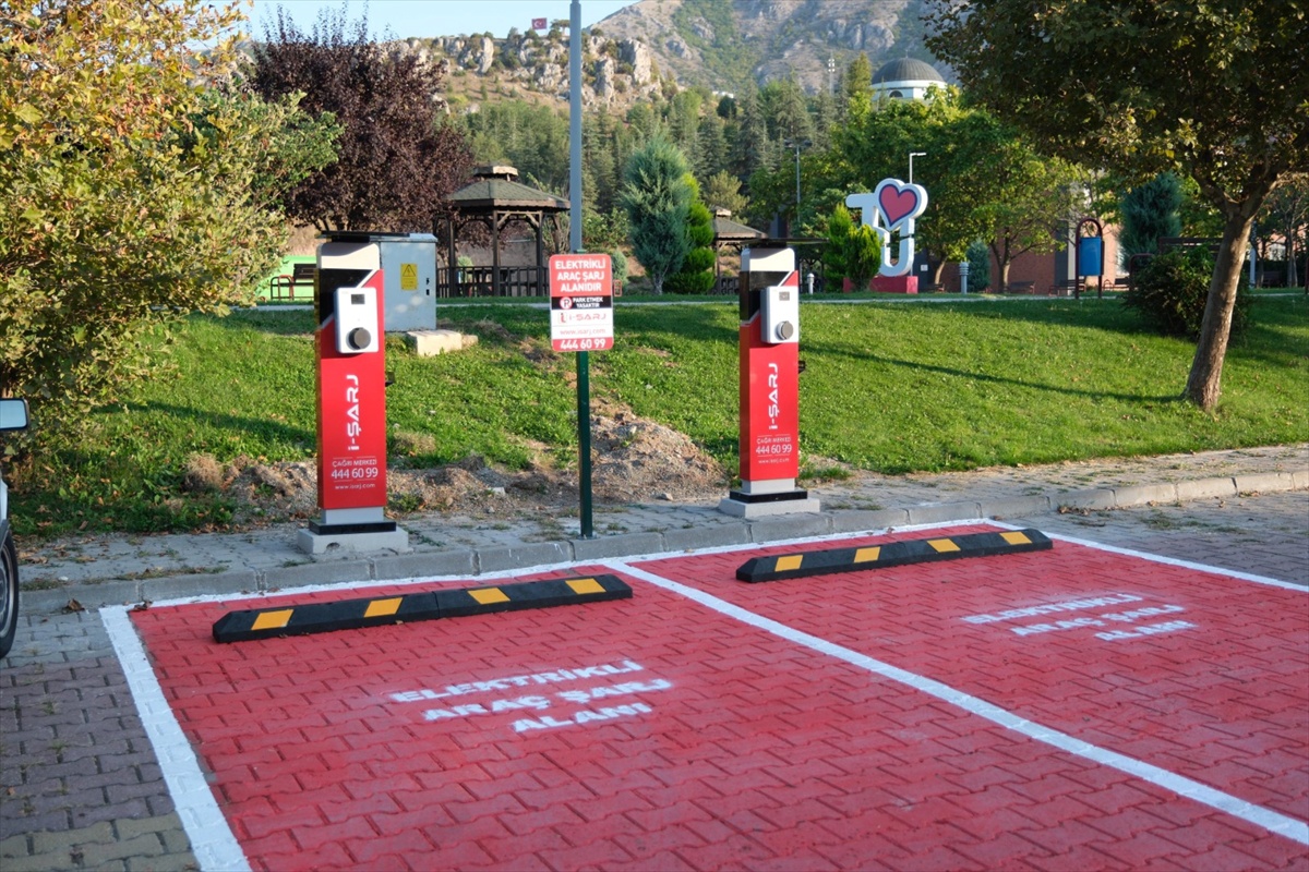 Tokat Gaziosmanpaşa Üniversitesi Taşlıçiftlik Kampüsü\'nde 6 şarj istasyonu açtı
