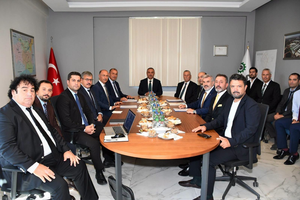 Veliköy OSB\'nin TEM gişesi için yatırım programına alınma girişimi kararlaştırıldı