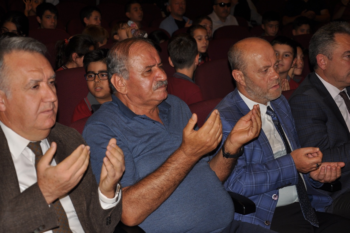15 Temmuz şehidi Yasin Naci Ağaroğlu, İzmir\'de adını taşıyan okulda anıldı