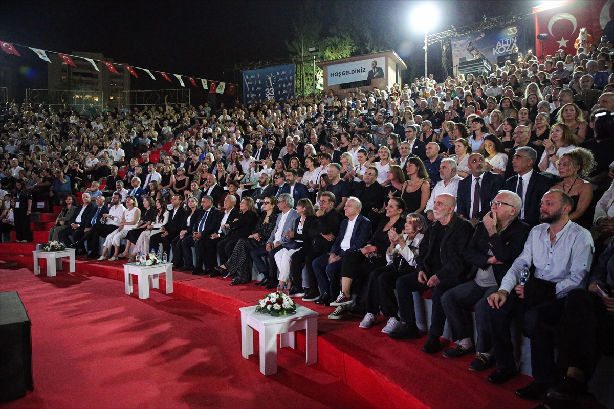33. Altın Koza Festivali\'nde Orhan Kemal Emek Ödülleri Sayman, Koper ve Selen\'e verildi