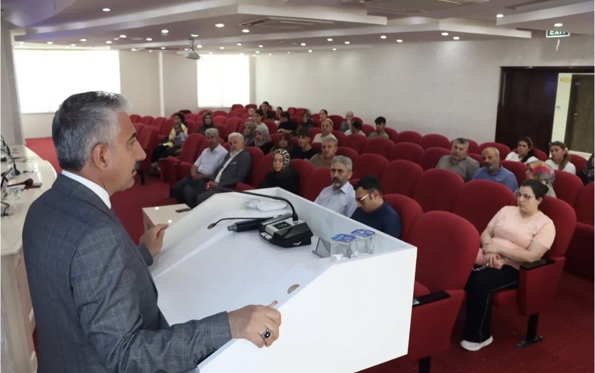 Adıyaman\'da okul kantini çalışanlarına hijyen eğitimi düzenlendi