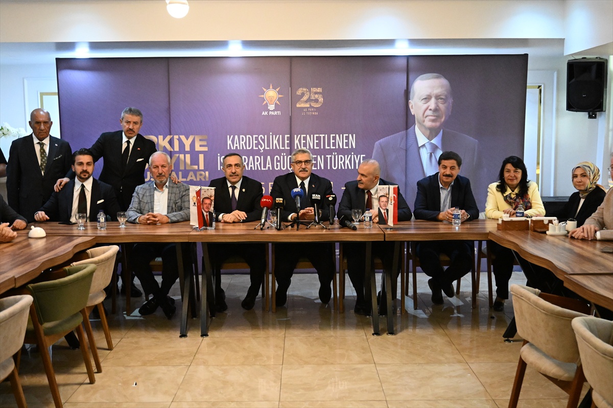 AK Parti Genel Başkan Yardımcısı Yayman, Van\'da basın mensuplarıyla buluştu: