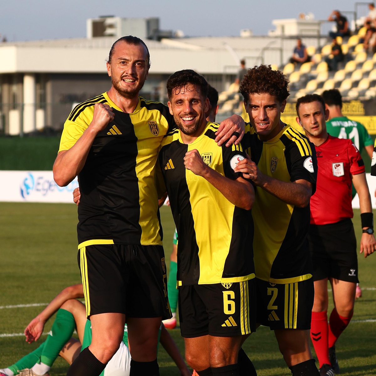 Elazığspor\'a 5-0 yenilen Aliağa FK yarın Şanlıurfaspor\'u konuk edecek