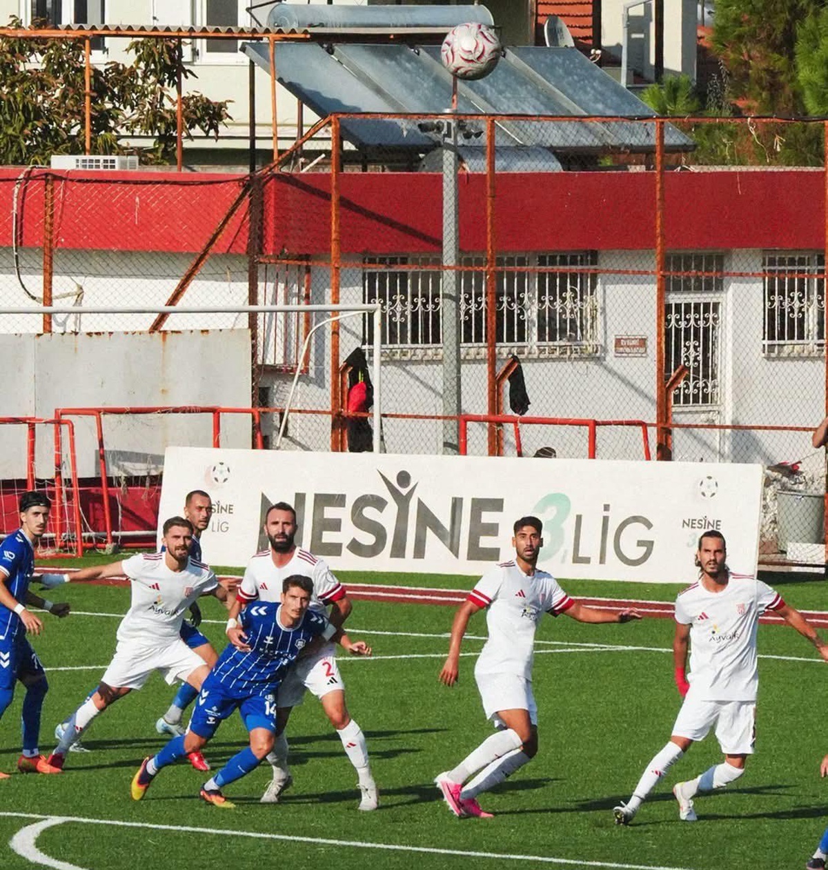 Atakan Akbulut'un iki golüyle Ayvalıkgücü Belediyespor, Bigaspor'u 2-1 yendi