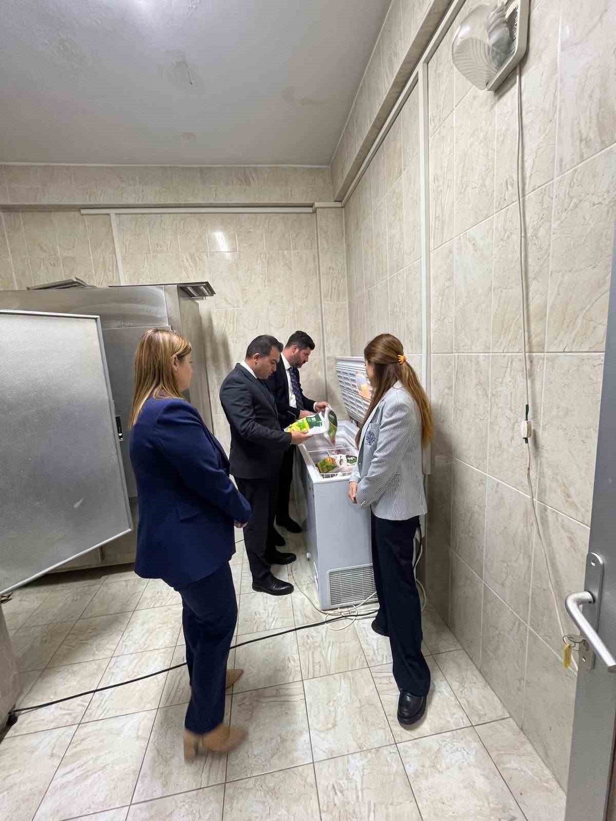 İl Müdür Yrd. Duman, Bilecik Bozüyük\'teki Çocuk Evleri Sitesi\'nde yemekhaneyi denetledi