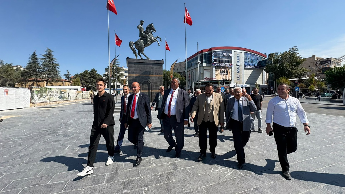 CHP\'li Gürer, Niğde\'de esnaf prim gününün 7 bin 200\'e düşürülmesini istedi