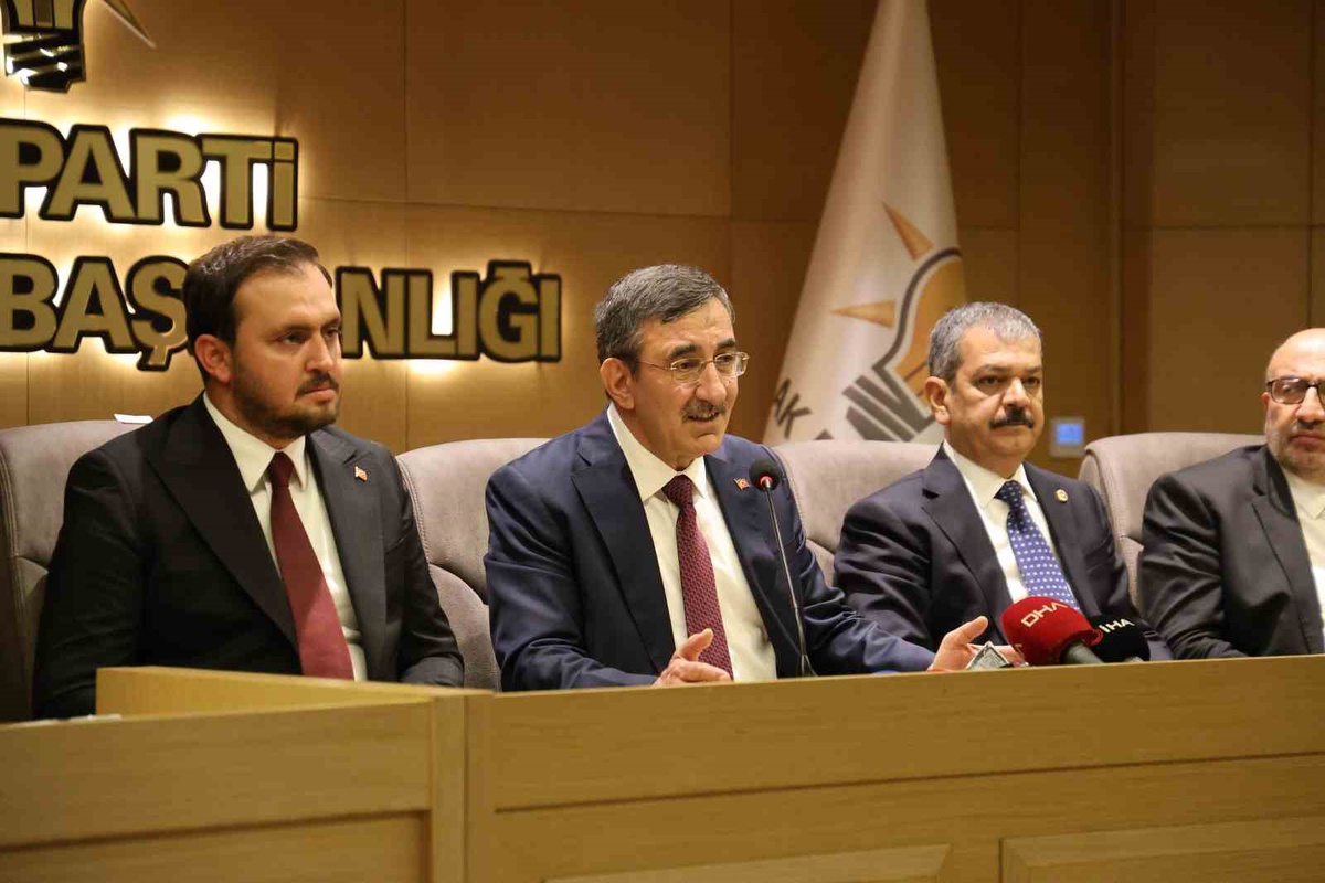 Cumhurbaşkanı Yardımcısı Yılmaz: "Netanyahu hükümetinin Türkiye Cumhuriyeti’ne laf söylemesinin hiçbir kıymetiharbiyesi yoktur"