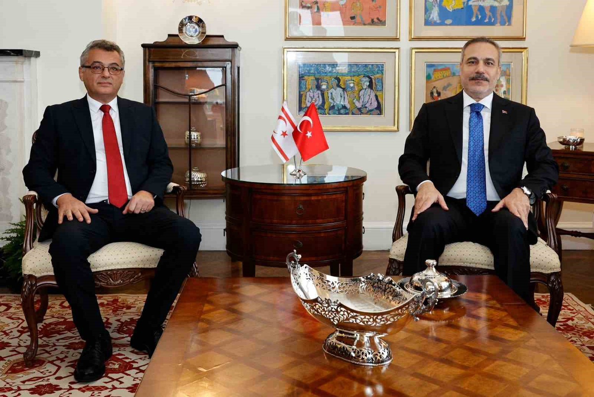 Dışişleri Bakanı Fidan, New York\'ta KKTC Cumhurbaşkanı Erhürman ile bir araya geldi