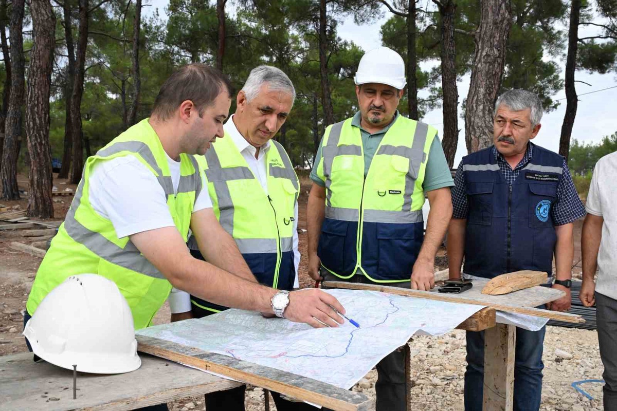 Gördes\'te 40 yıllık su sorununa 120 milyon TL\'lik projede 15,5 kilometrelik hat tamamlandı