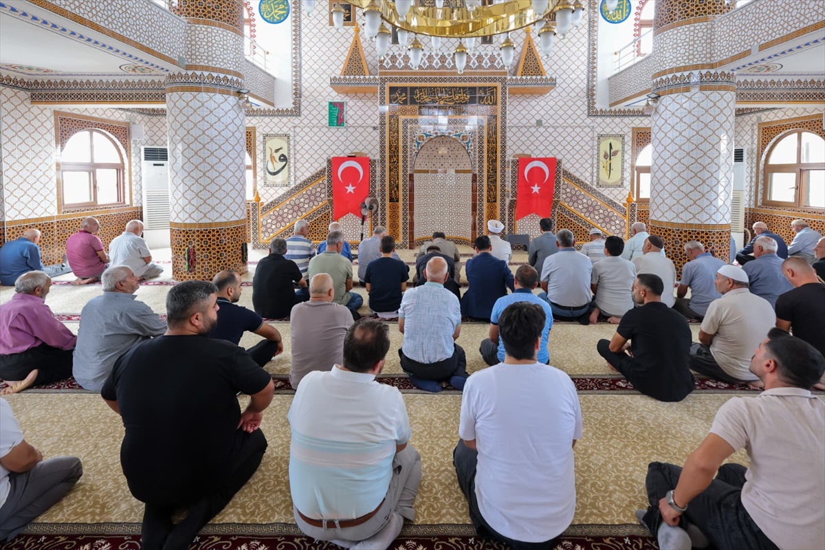 Hatay\'da depremde yıkılan caminin yerine yenisi yapıldı