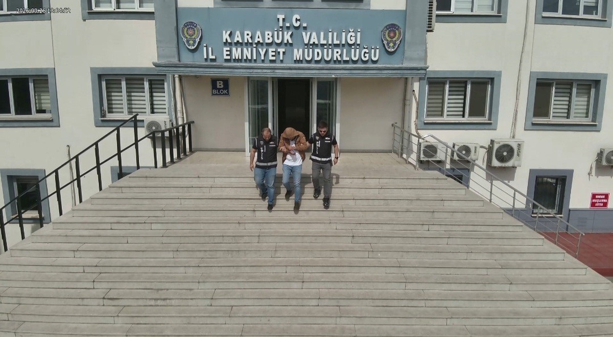 Karabük\'te sahte 11 bin 700 dolar ele geçirildi, şüpheli tutuklandı