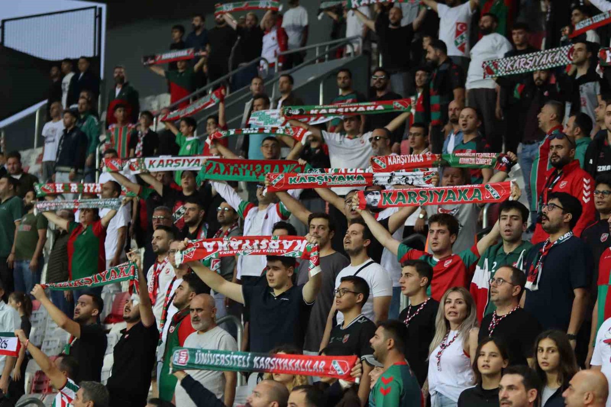 Karşıyaka sahasında Gaziemirspor\'a 84. dakikada yediği golle 1-0 yenildi