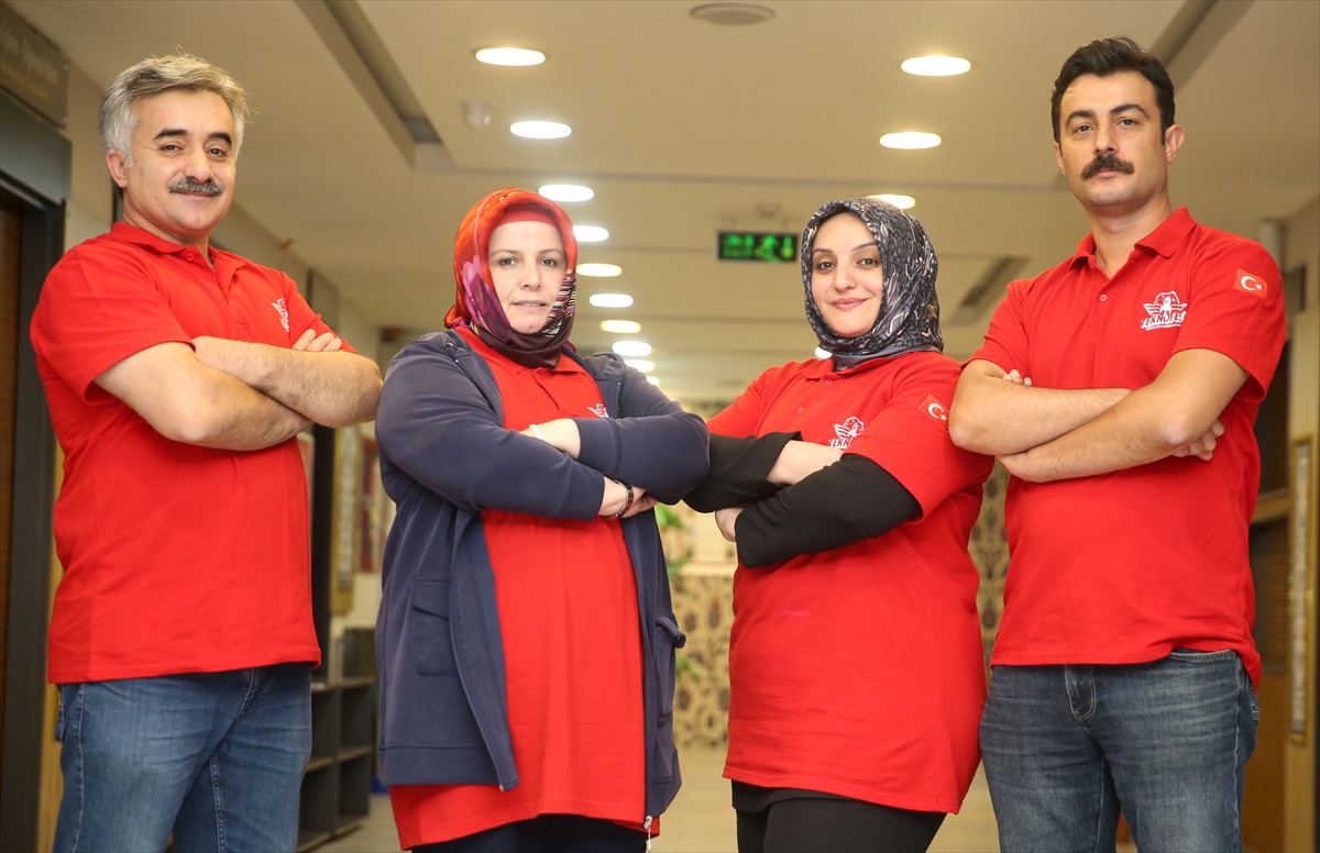 Öğretmen ailesinin sohbeti ödüllü yapay zeka projesine dönüştü