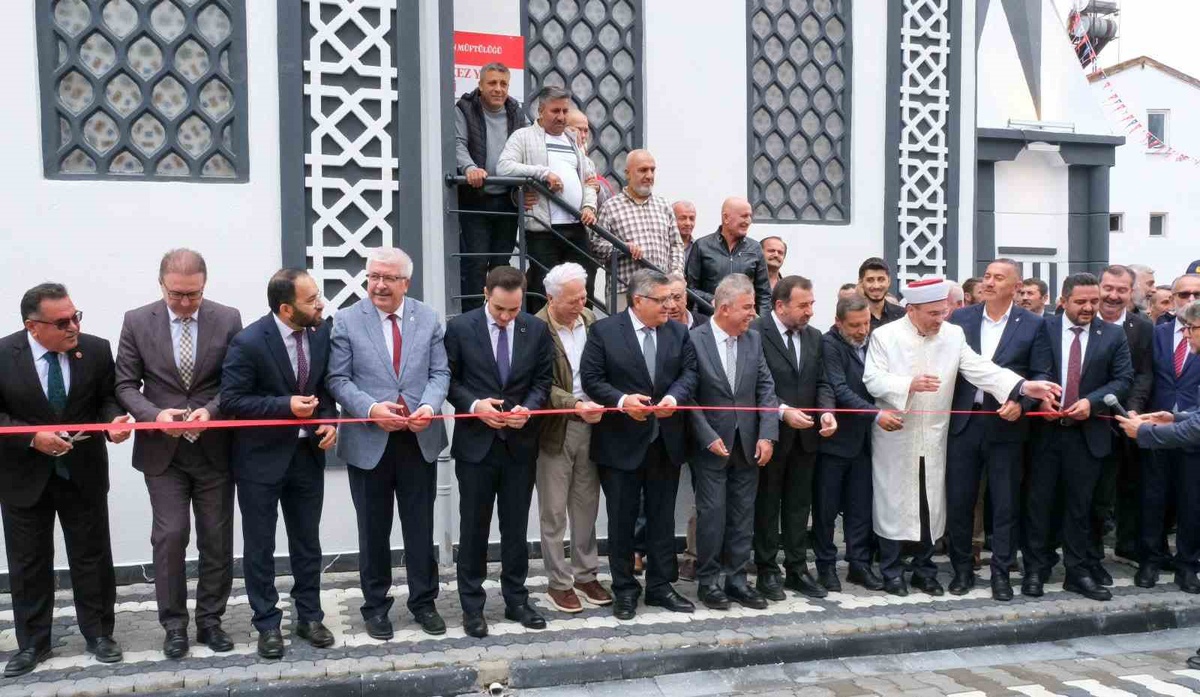 Sinop Durağan\'da 400 kişilik Yeni Camii yoğun katılımla ibadete açıldı