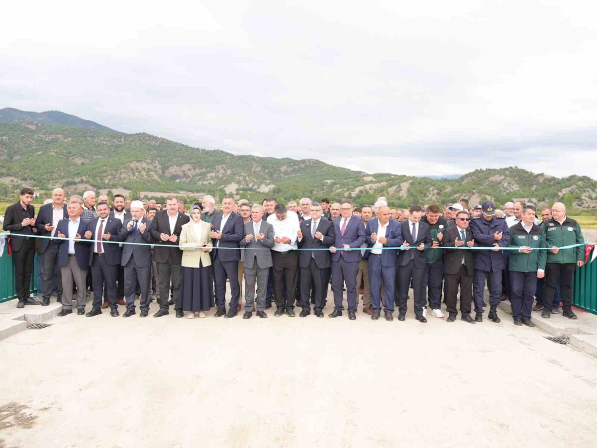 Sinop Durağan\'da taşkın projesindeki 2 köprüden Hacıoğlan-Yeşilkent Köprüsü açıldı