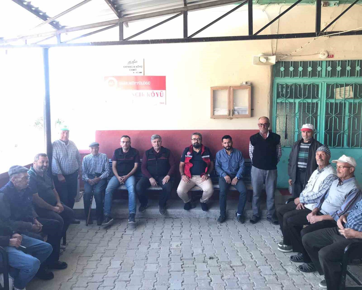 Uşak İl Tarım ve Orman Müdürlüğü köylerde hayvansal üretimde üreticileri dinliyor