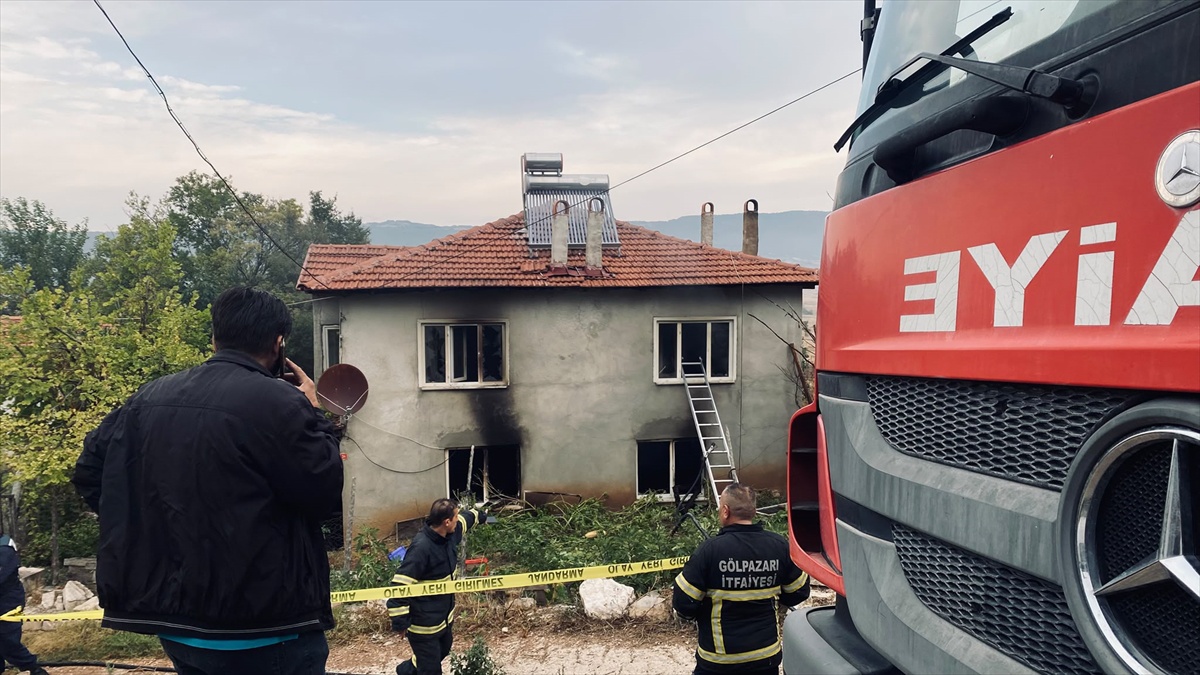 Bilecik Gölpazarı\'nda 2 katlı evde çıkan yangında baba ve kızı yaşamını yitirdi