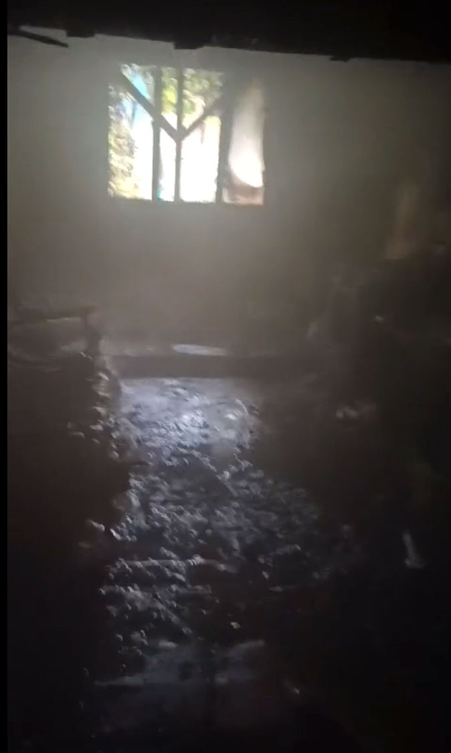 Bilecik Gölpazarı'nda iki katlı evde çıkan yangında baba ve kızı hayatını kaybetti