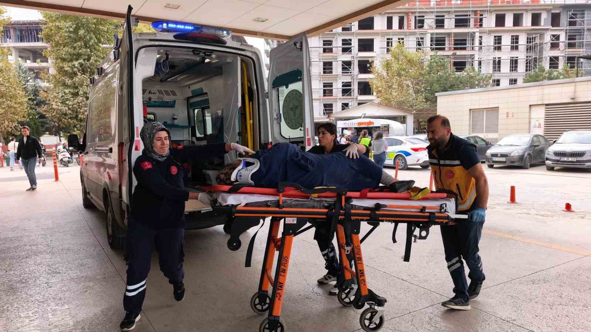 Bursa İnegöl\'de halk otobüsünün çarptığı 68 yaşındaki kadın 5 gün sonra vefat etti