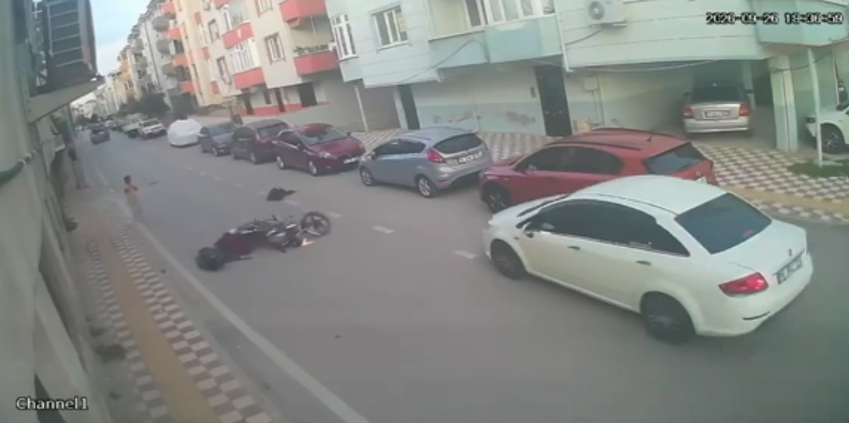 Bursa Karacabey\'de motosikletin çarptığı 3 yaşındaki çocuk taburcu edildi