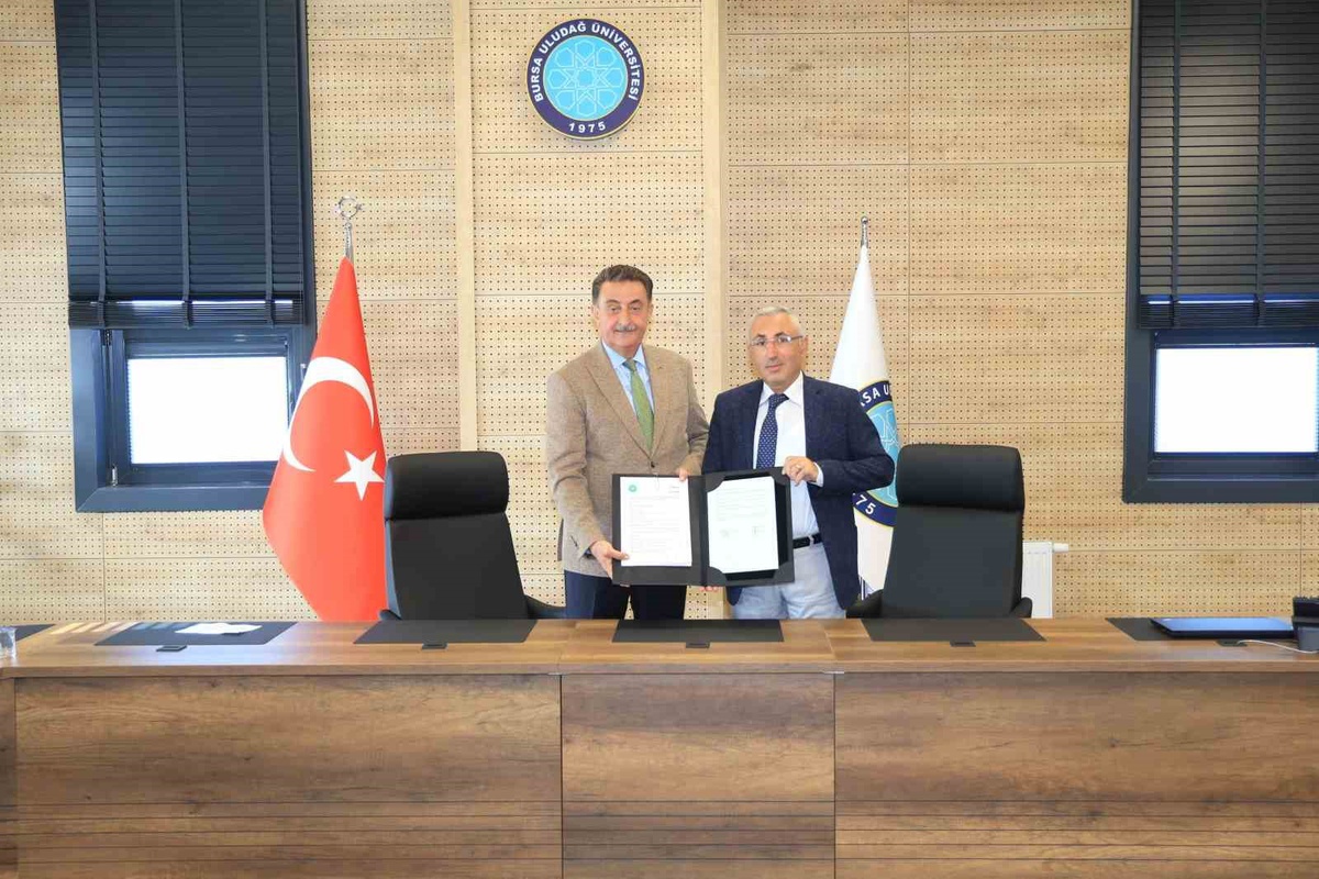 BUÜ Matematik Bölümü ile Döktaş, yazılım ve veri projeleri için protokol imzaladı