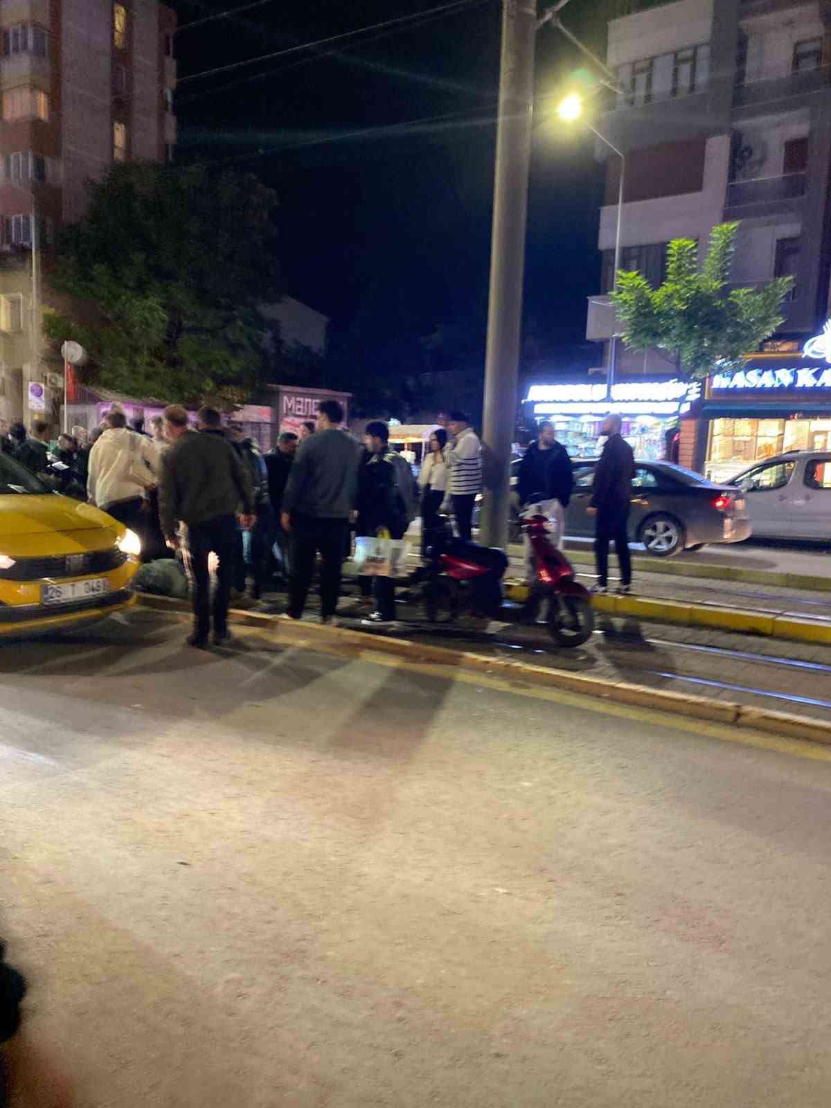 Eskişehir Tepebaşı\'nda motosikletin çarptığı yaya ağır yaralandı