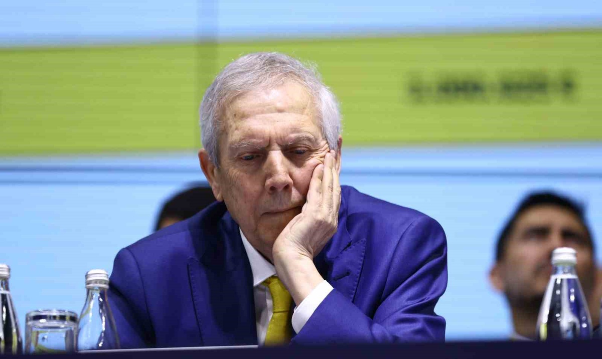 Demirel, Fenerbahçe\'de ara transferde 5 futbolcuya 24 milyon euro harcandığını söyledi
