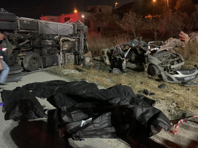 Gaziantep'te 7 kişinin can verdiği kaza kamerada