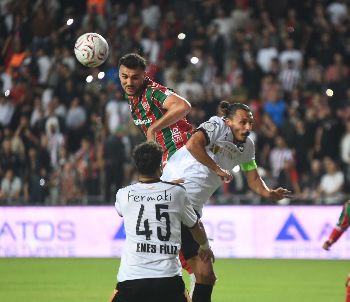 Mustafa Çalışkan\'ın 84\'teki golüyle Gaziemirspor, Karşıyaka\'yı deplasmanda 1-0 yendi
