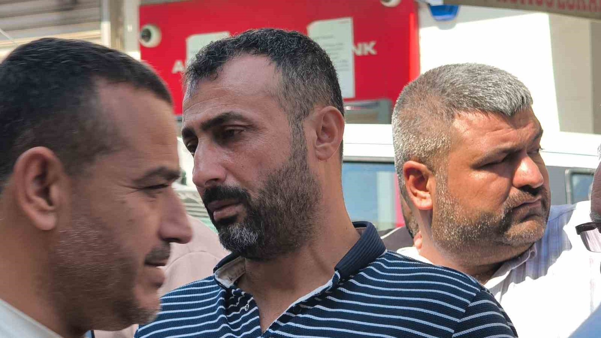Reyhanlı\'da, gemide kaybolan 6 ve 12 yaşındaki kardeşlere gıyabi cenaze namazı kılındı