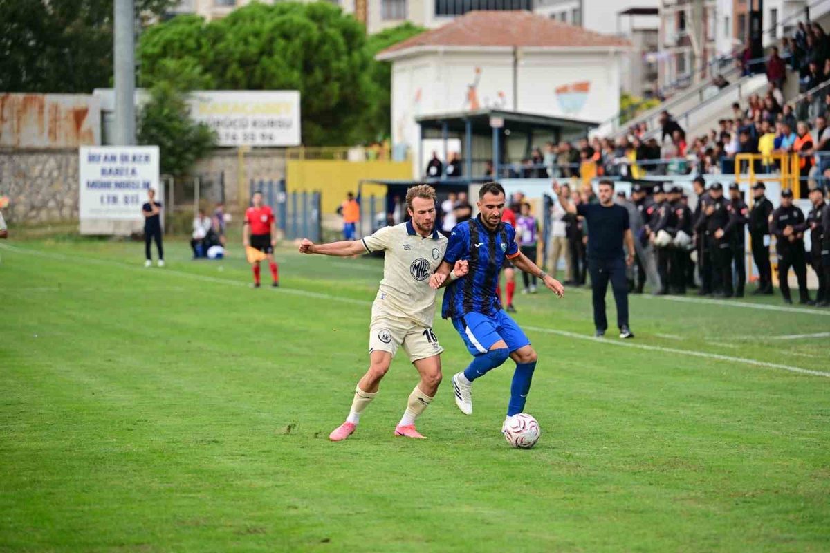 Karacabey Belediyespor, TFF 2. Lig Kırmızı Grup\'ta Ankaragücü\'ne 4-1 yenildi