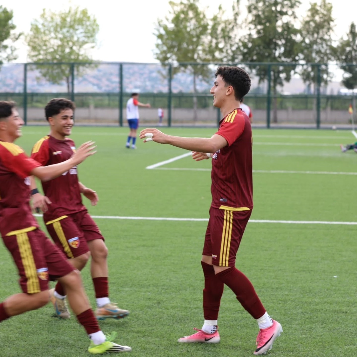 Kayserispor U17 sezona 10-0'lık galibiyetle başladı, Arda Efe Ülgür 2 gol attı