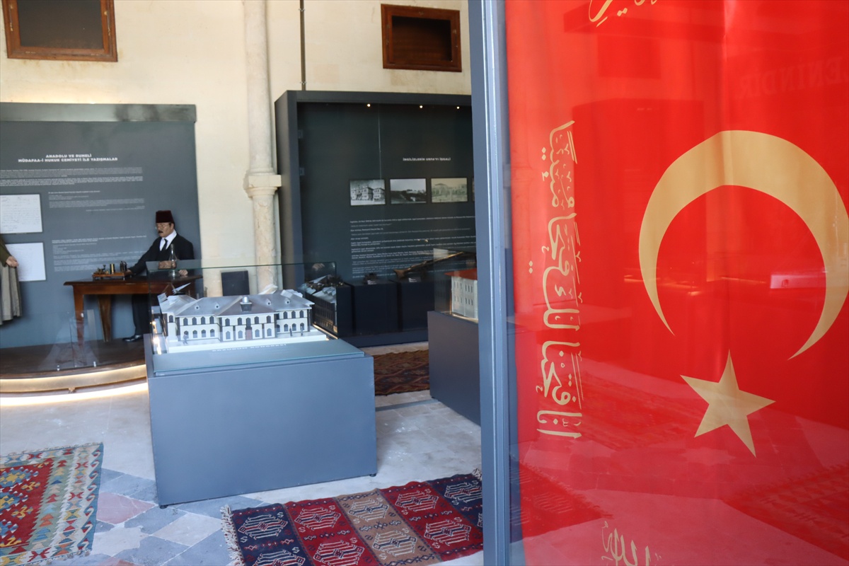 Vali Şıldak, restorasyonu biten Kurtuluş Müzesi\'nin gece de gezilebileceğini söyledi