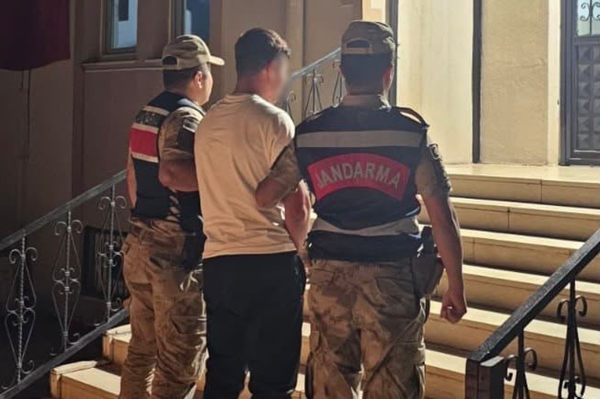 Şanlıurfa Siverek\'te 5 yıl hapis cezası kesinleşen şahsı jandarma yakaladı