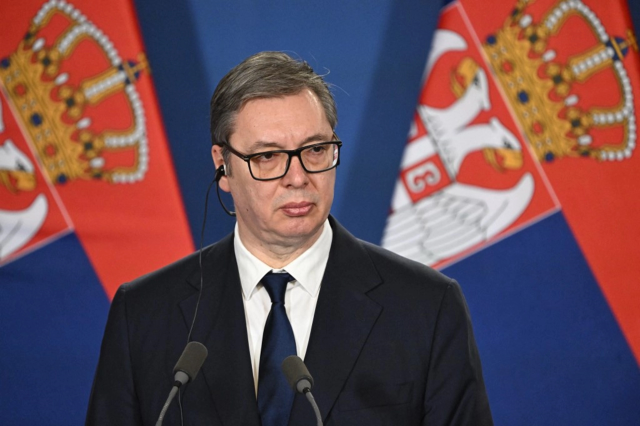 Sırbistan'da dengeler değişti! Aleksandar Vucic istifa etti