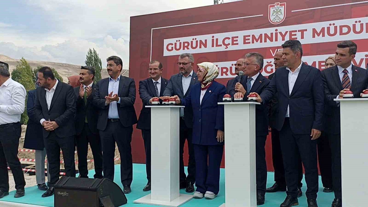 Sivas Gürün\'de depremde hasar gören emniyet ve öğretmenevi için temel Güler\'le atıldı