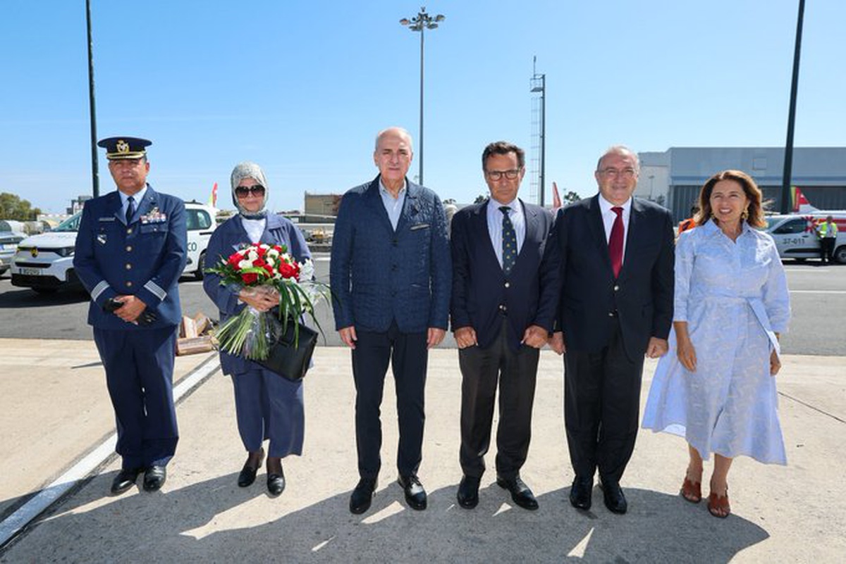 Numan Kurtulmuş resmi temaslar için gittiği Lizbon\'da karşılandı
