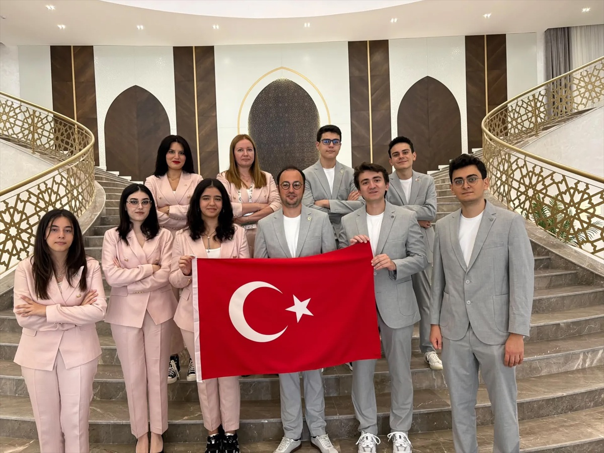 Türkiye, Semerkant\'taki satranç olimpiyatını genel 13\'üncü, kadınlarda 11\'inci bitirdi