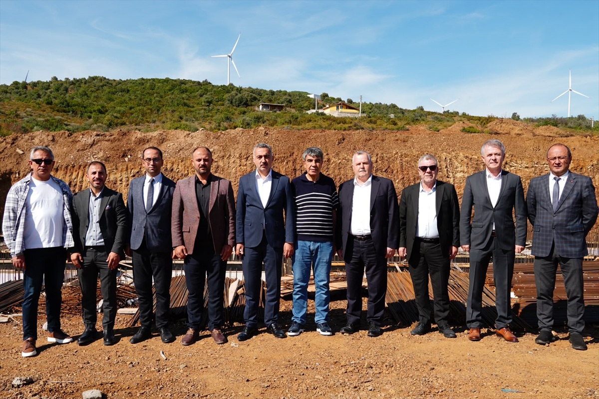 Yalova Armutlu\'da hayırsever katkısıyla 16 derslikli ilkokulun temeli atıldı